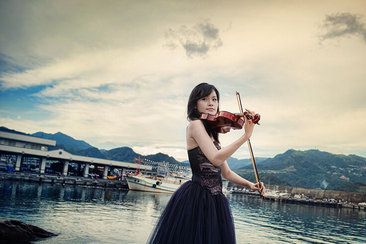 violin performer